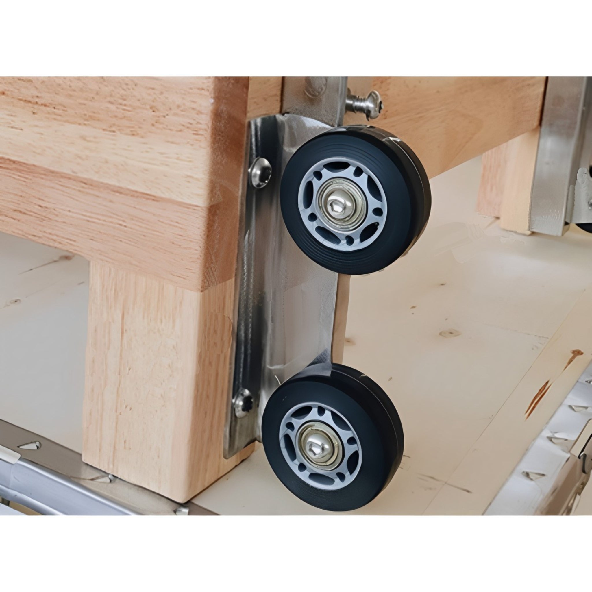 Foldable Pilates Reformer Oak Wheels